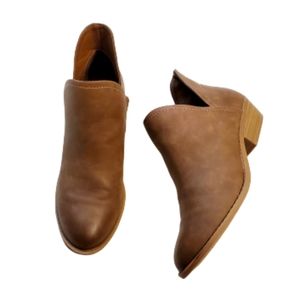 Universal Thread Nora Faux Leather Brown Booties